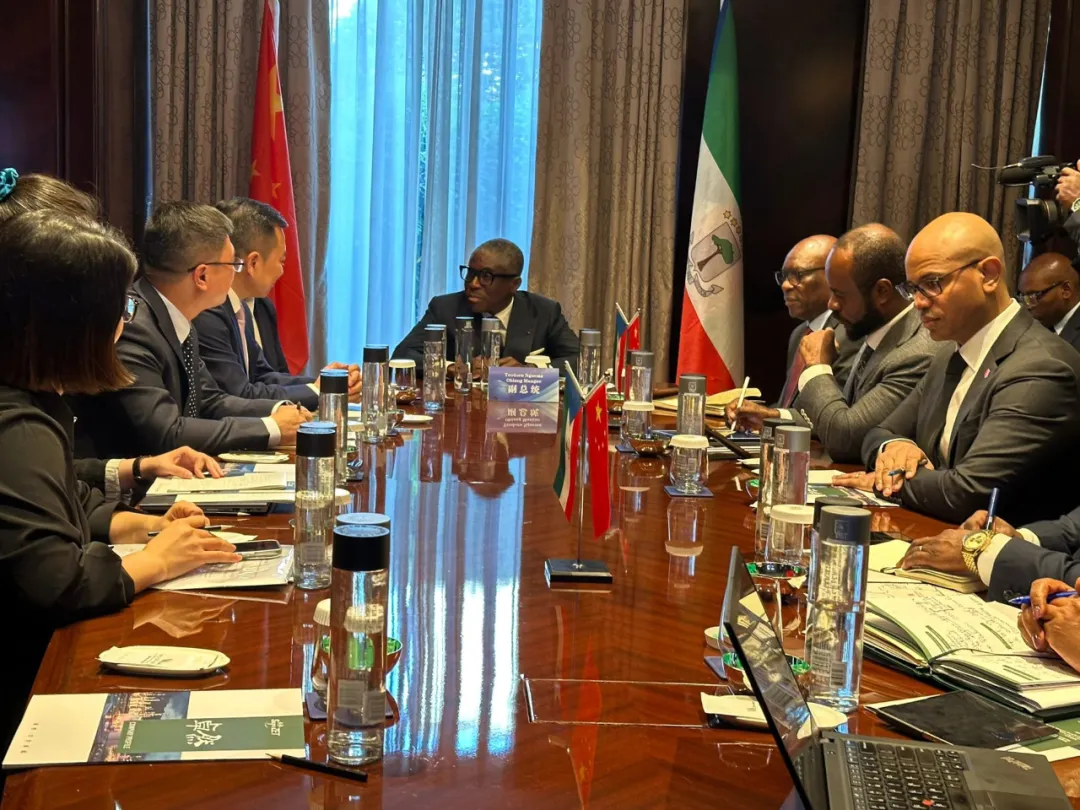 ��������ǹ��͹��û���������ӯ��ɷ�����̽�ֹ�ҵЭͬ����