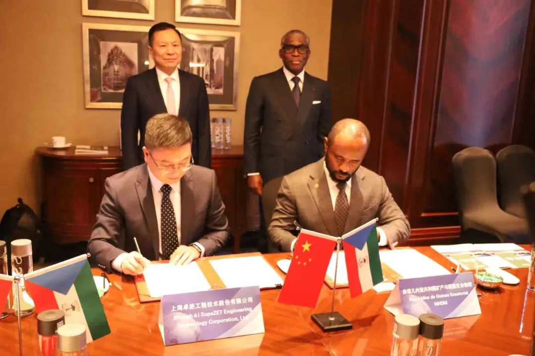 ��������ǹ��͹��û���������ӯ��ɷ�����̽�ֹ�ҵЭͬ����